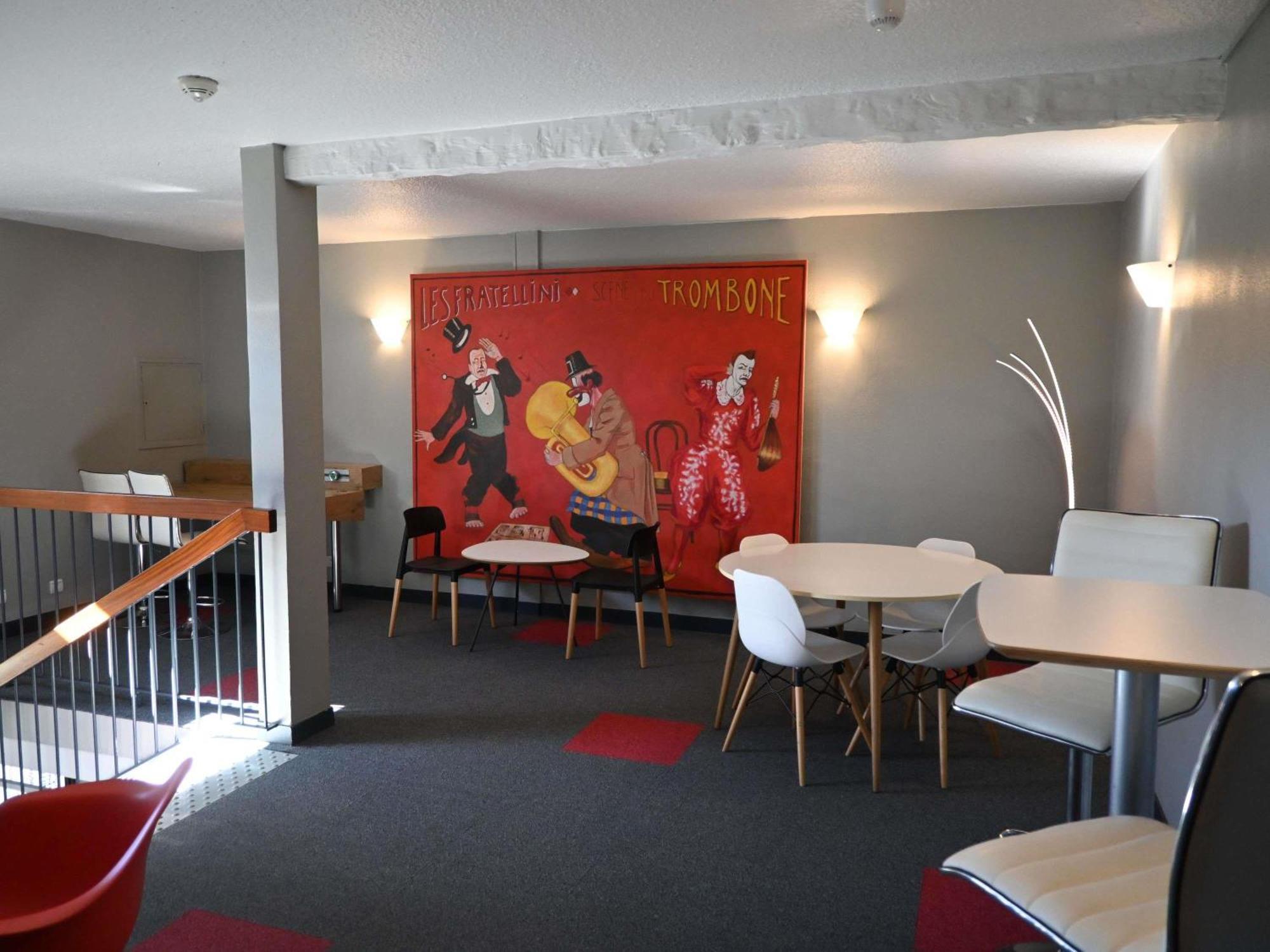 Ibis Laval Le Relais D'Armor Hotel Change  Exterior photo